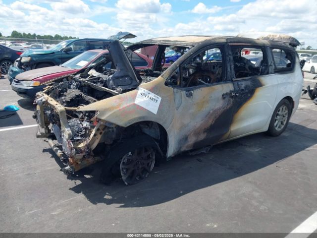 2022 CHRYSLER VOYAGER 2C4RC1CGXNR218618 Photo 1