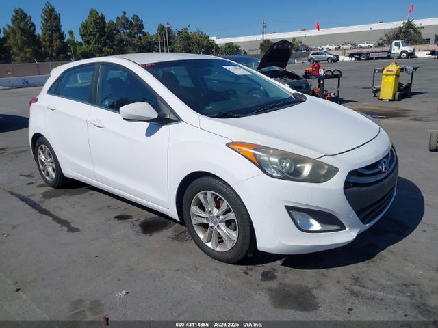 Hyundai ELANTRA GT 2014 KMHD35LH1EU215468 Image 11