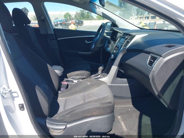 Hyundai ELANTRA GT 2014 KMHD35LH1EU215468 Image 15