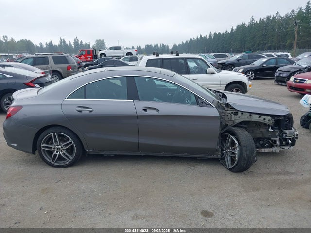 Mercedes-Benz m270 2019 WDDSJ4GB0KN723279 Image 14