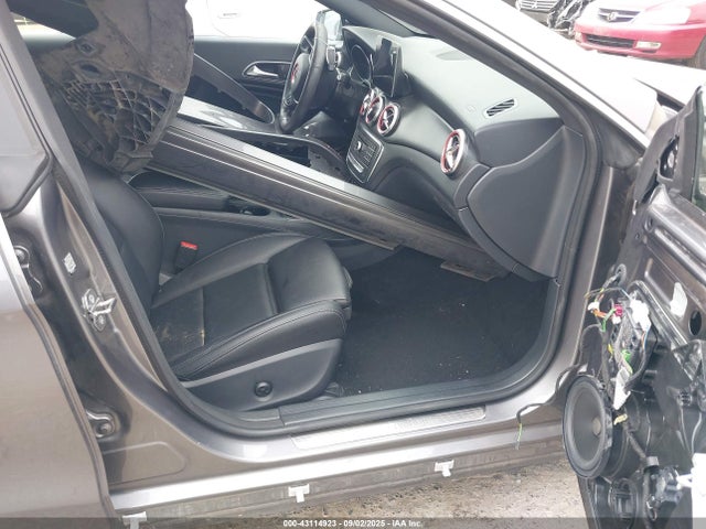Mercedes-Benz m270 2019 WDDSJ4GB0KN723279 Image 5
