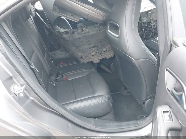 Mercedes-Benz m270 2019 WDDSJ4GB0KN723279 Image 8