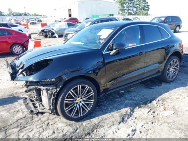 2017 PORSCHE MACAN WP1AB2A57HLB13439 Photo 1