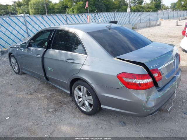 2011 MERCEDES-BENZ E 350 BLUETEC WDDHF2EB9BA508297 Photo 2