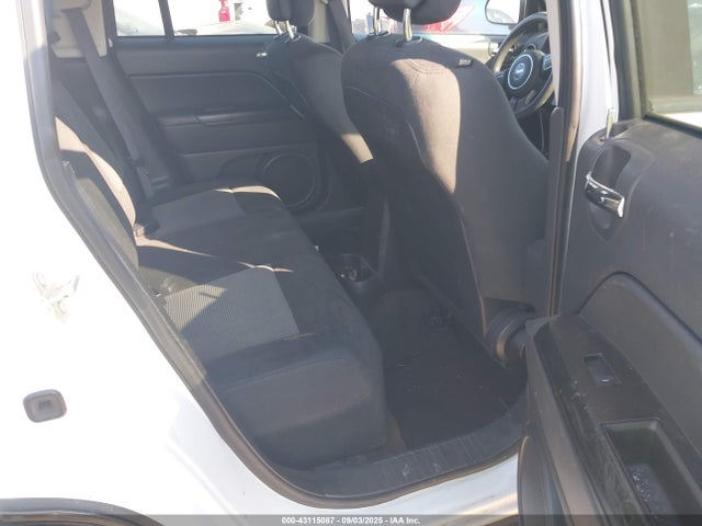 Jeep Compass 2016 1C4NJDBB7GD779912 Image 8
