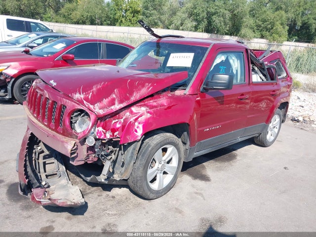 Jeep 2016 2016 1C4NJPFA0GD647934 Image 2