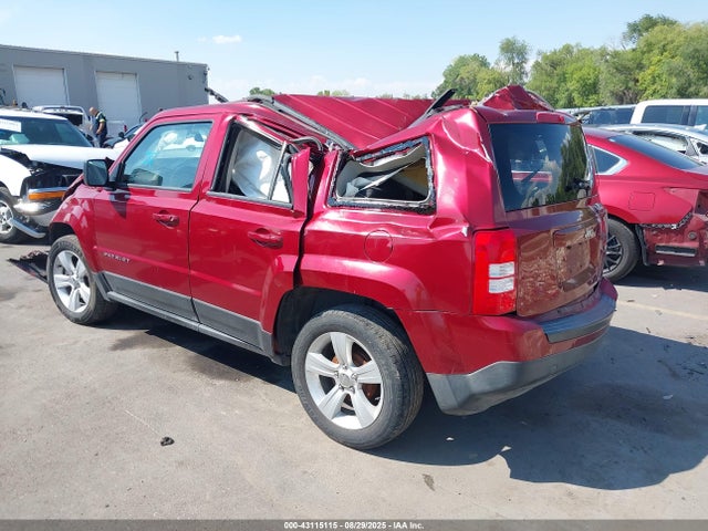 Jeep 2016 2016 1C4NJPFA0GD647934 Image 3