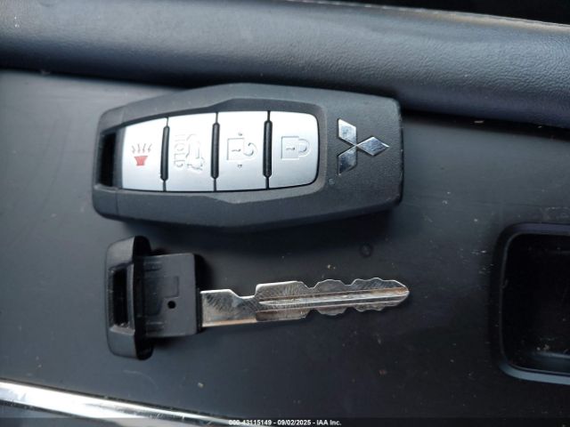 2023 MITSUBISHI OUTLANDER JA4J4UA86PZ032603 Photo 10