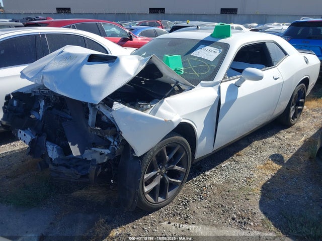 Dodge Challenger 2020 2C3CDZAG4LH148562 Image 2