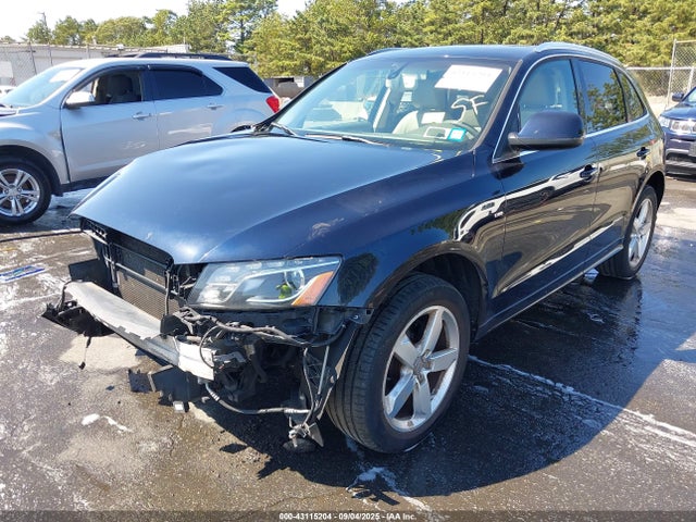 2011 AUDI Q5 WA1DKAFP2BA099546 Photo 1