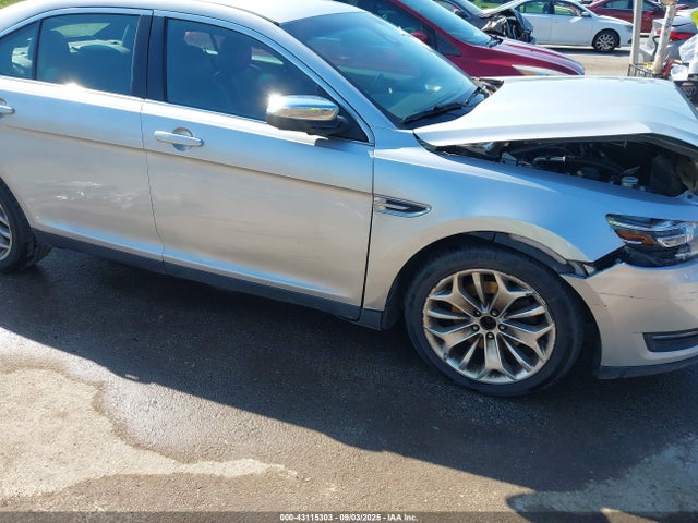 1FAHP2F8XKG108987 Ford 2019