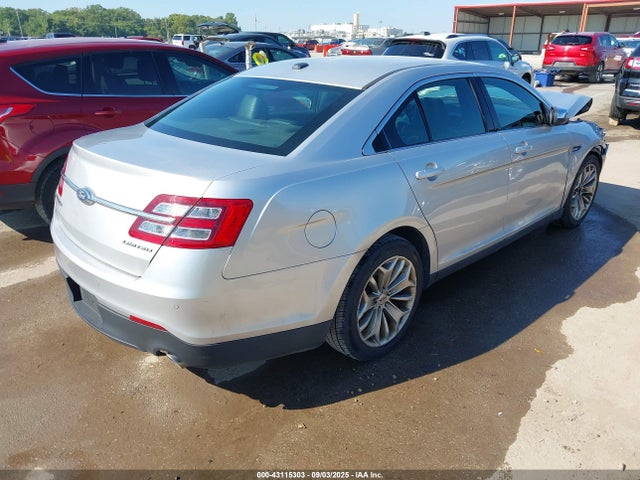 1FAHP2F8XKG108987 Ford 2019