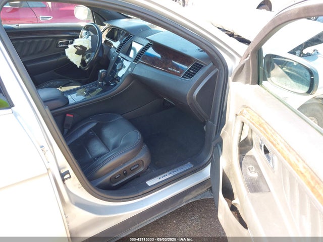1FAHP2F8XKG108987 Ford 2019