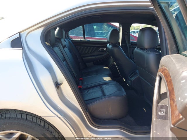 1FAHP2F8XKG108987 Ford 2019