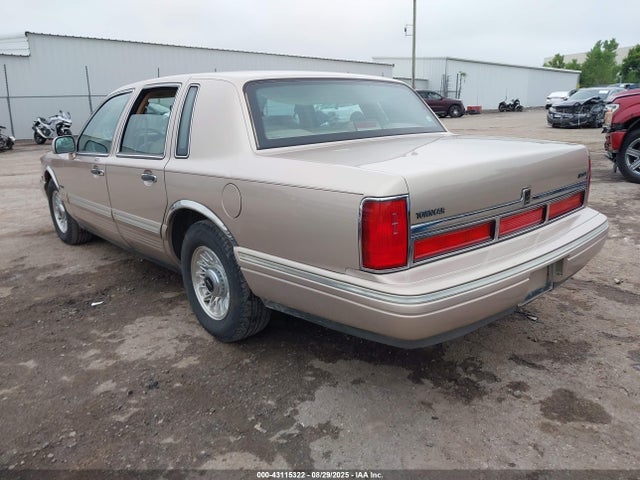 43115322 :رقم المزاد ، 1LNLM81W2VY728233 vin ، 1997 Lincoln Town Car Executive مزاد بيع