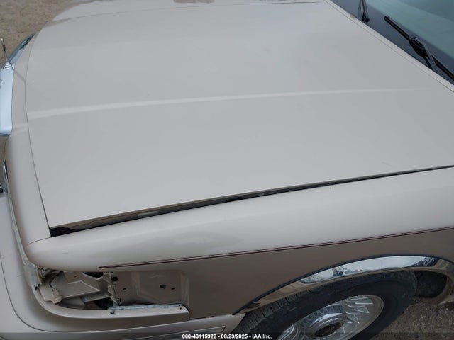 43115322 :رقم المزاد ، 1LNLM81W2VY728233 vin ، 1997 Lincoln Town Car Executive مزاد بيع