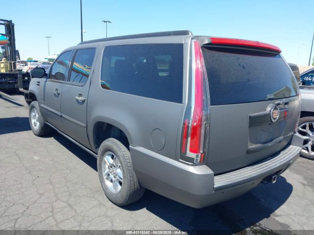 2013 CADILLAC ESCALADE ESV 1GYS4HEF0DR216273 Photo 2