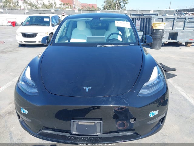 5YJYGDEF9MF097970 Tesla 2021