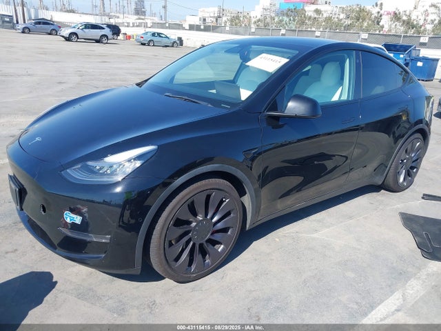 5YJYGDEF9MF097970 Tesla 2021
