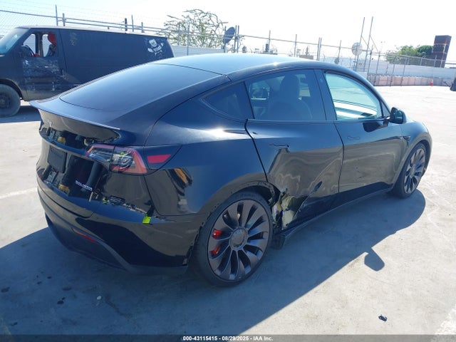 5YJYGDEF9MF097970 Tesla 2021