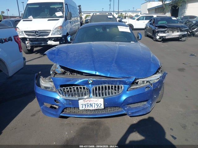 BMW Z4 2016 WBALM7C52G5B60282 Image 13