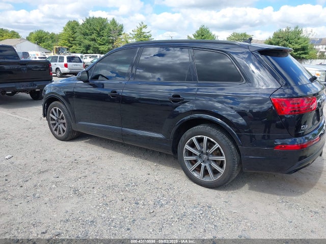 2018 AUDI Q7 WA1VAAF75JD042455 Photo 2