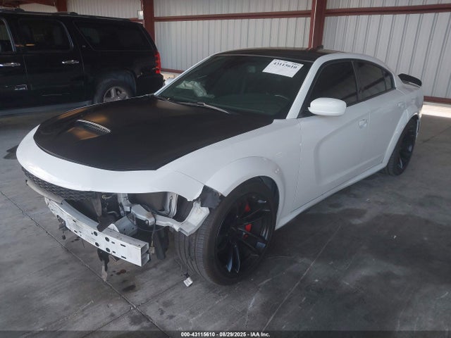 2C3CDXGJ7JH210671 Dodge 2018
