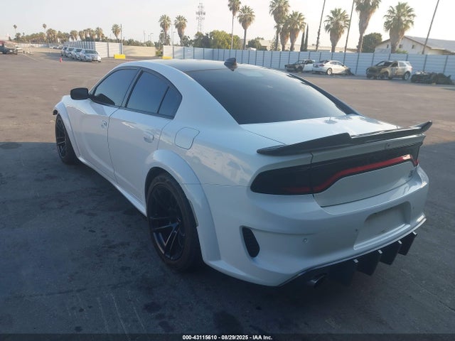2C3CDXGJ7JH210671 Dodge 2018