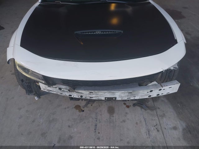 2C3CDXGJ7JH210671 Dodge 2018