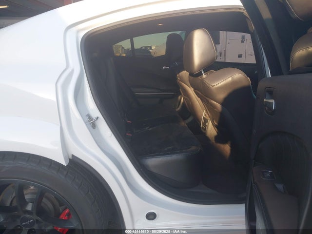 2C3CDXGJ7JH210671 Dodge 2018
