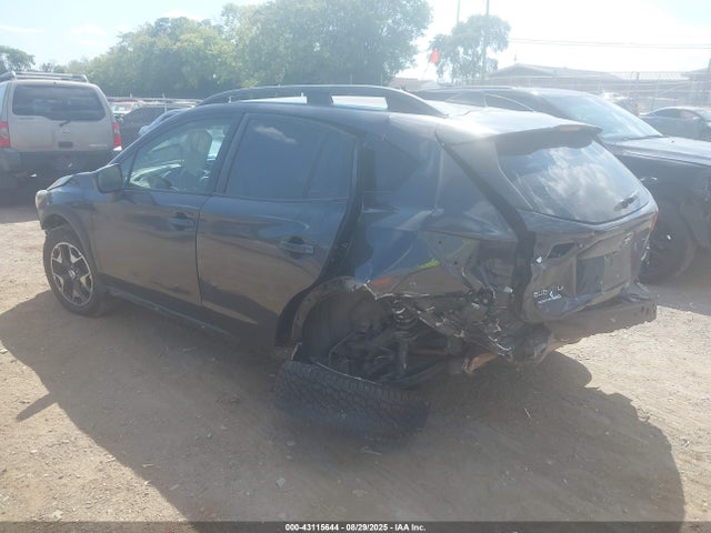 Subaru naturally aspirated 2018 JF2GTADC5JH257255 Image 3