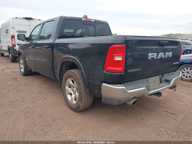 RAM 1500 2025 1C6SRFFP1SN581012 Image 3