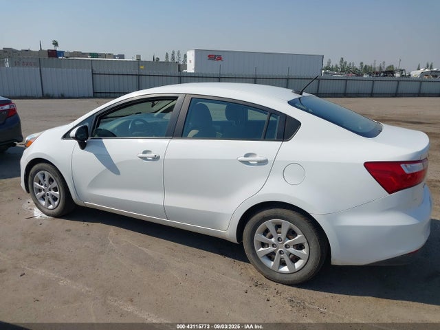 KIA gamma 2016 KNADM4A31G6574813 Image 14
