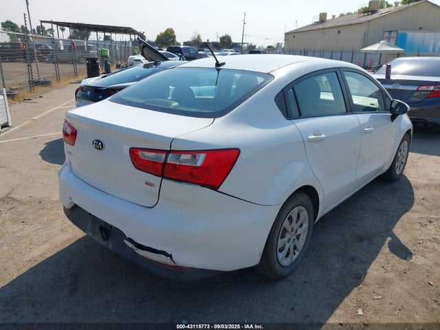 KIA gamma 2016 KNADM4A31G6574813 Image 4