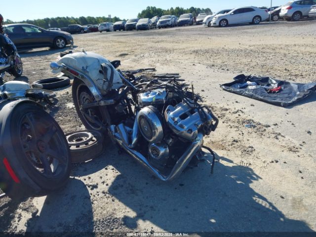 2018 HARLEY-DAVIDSON FXLR 1HD1YNJ13JC028889