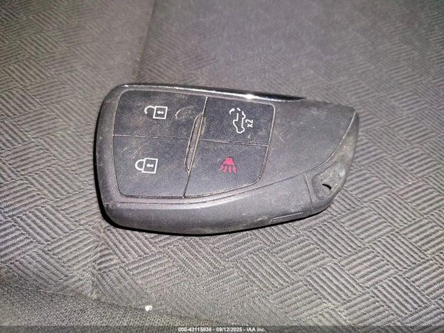 2GC4YNEY1R1131073 Chevrolet l5p