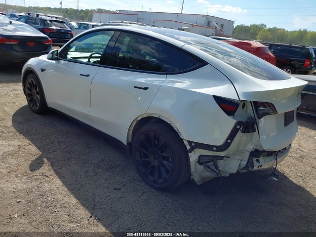 2021 TESLA MODEL Y 5YJYGDEE7MF080625 Photo 2