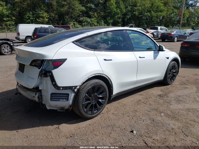 2021 TESLA MODEL Y 5YJYGDEE7MF080625 Photo 3