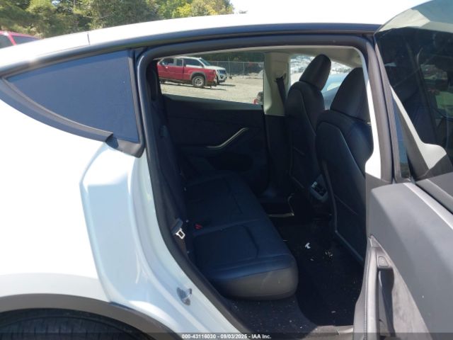 2025 TESLA MODEL Y 7SAYGDED2SA357122 Photo 7