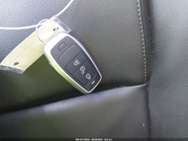 2017 JAGUAR XE SAJAR4BG0HA962611 Photo 10