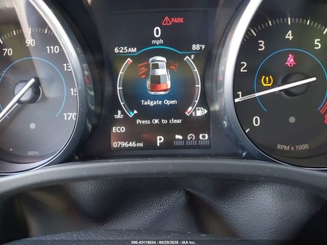 2017 JAGUAR XE SAJAR4BG0HA962611 Photo 6