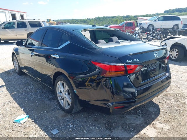 Nissan 2020 2020 1N4BL4BV9LC209343 Image 3