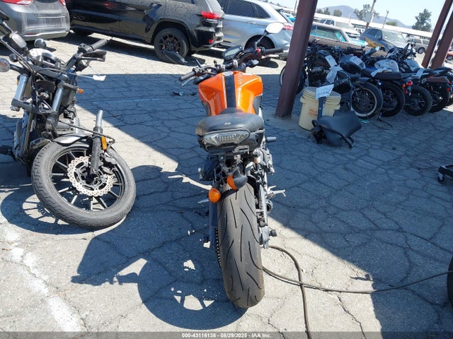 Yamaha FZ09 2014 JYARN33Y1EA000811 Image 6