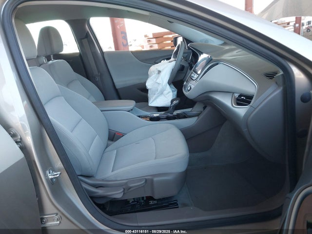1G1ZD5ST7SF121410 Chevrolet lfv