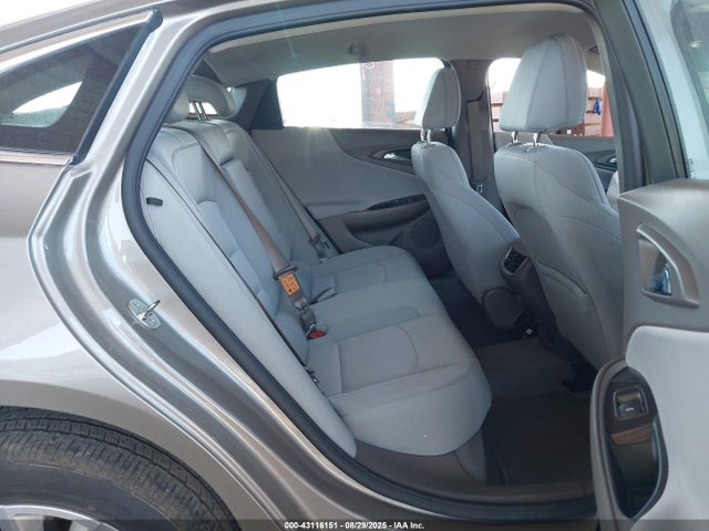 1G1ZD5ST7SF121410 Chevrolet lfv