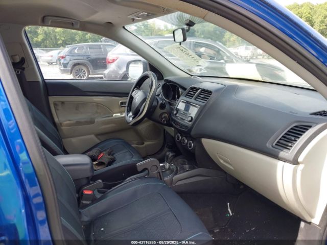 2017 MITSUBISHI OUTLANDER SPORT JA4AR3AU0HZ001504 Photo 4