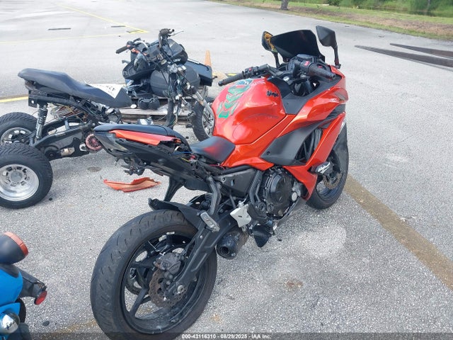 JKAEXEK15HDA07175 Kawasaki Ex650 F
