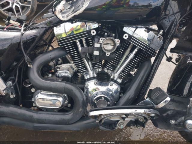 2016 HARLEY-DAVIDSON FLHX 1HD1KBM10GB643667 Photo 7