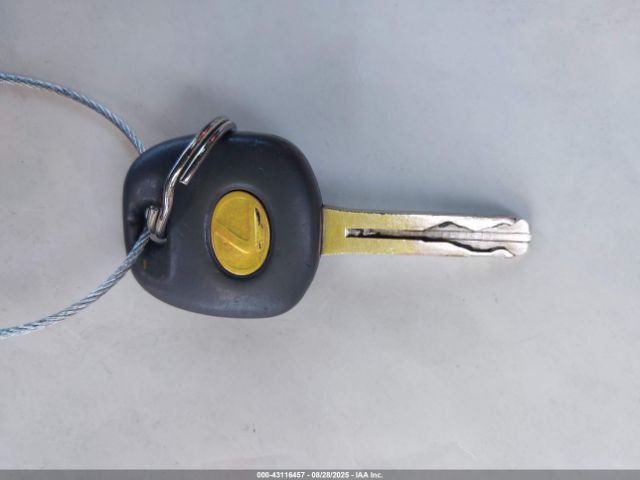 2005 LEXUS IS 300 JTHBD192650095533 Photo 10