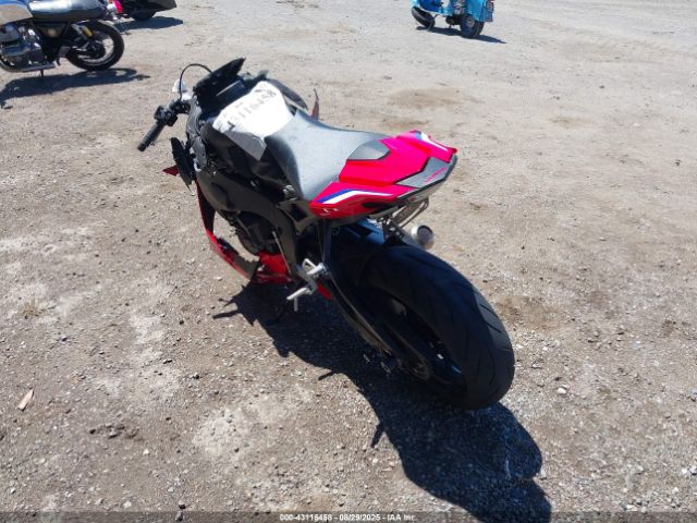 2022 HONDA CBR1000 JH2SC7751NK500388 Photo 2